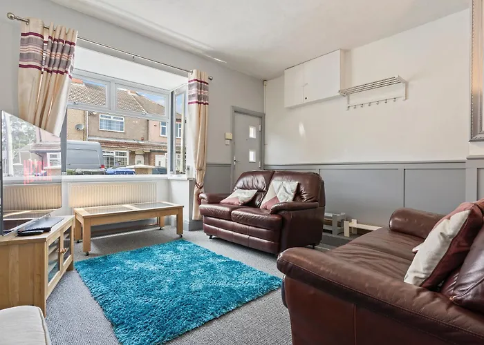 Grimsby-Cleethorpes Sleeps 7