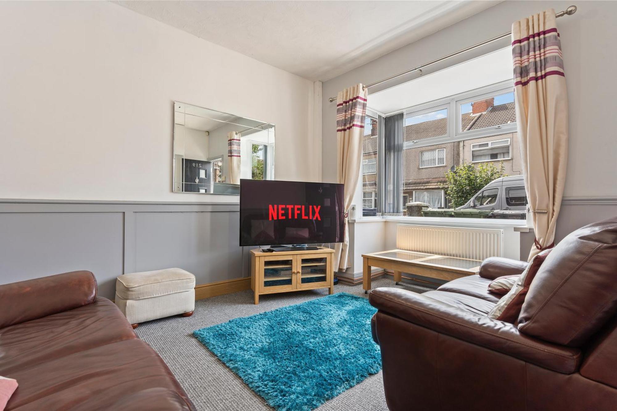 Grimsby-cleethorpes Sleeps 7 Grimsby